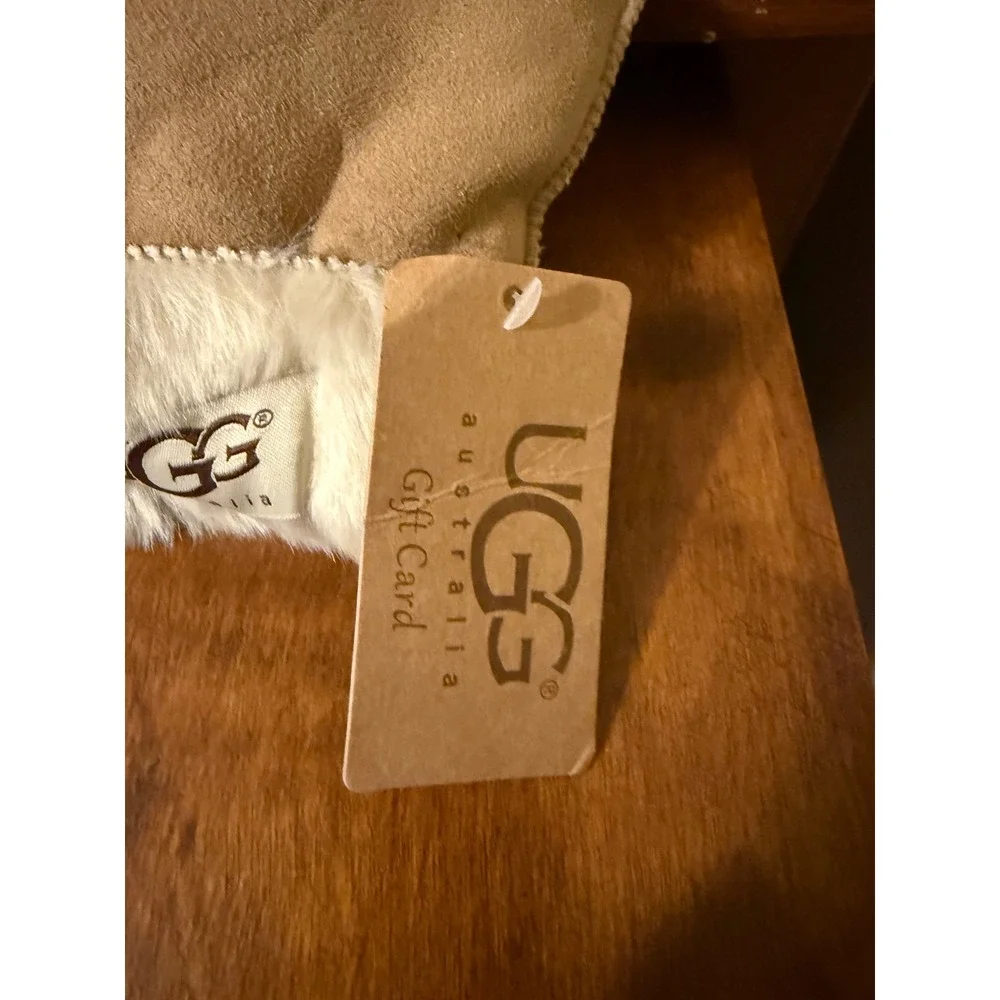 UGG Australia Shearling Gloves Chestnut Suede Sheepskin Fur Trim New‎ with Tags